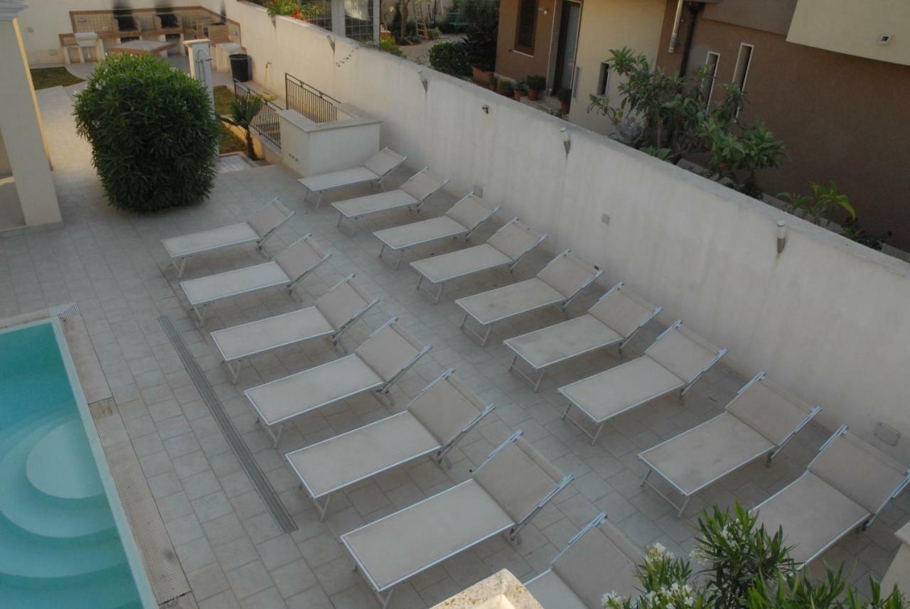 Oasi Tortuga Residence Piscina E Barbecue H24 Мадзара дел Вало Екстериор снимка