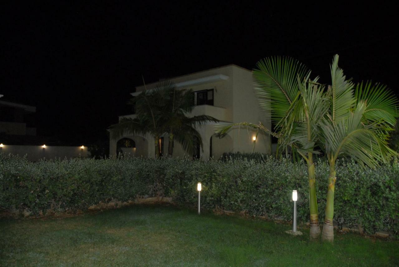 Oasi Tortuga Residence Piscina E Barbecue H24 Мадзара дел Вало Екстериор снимка